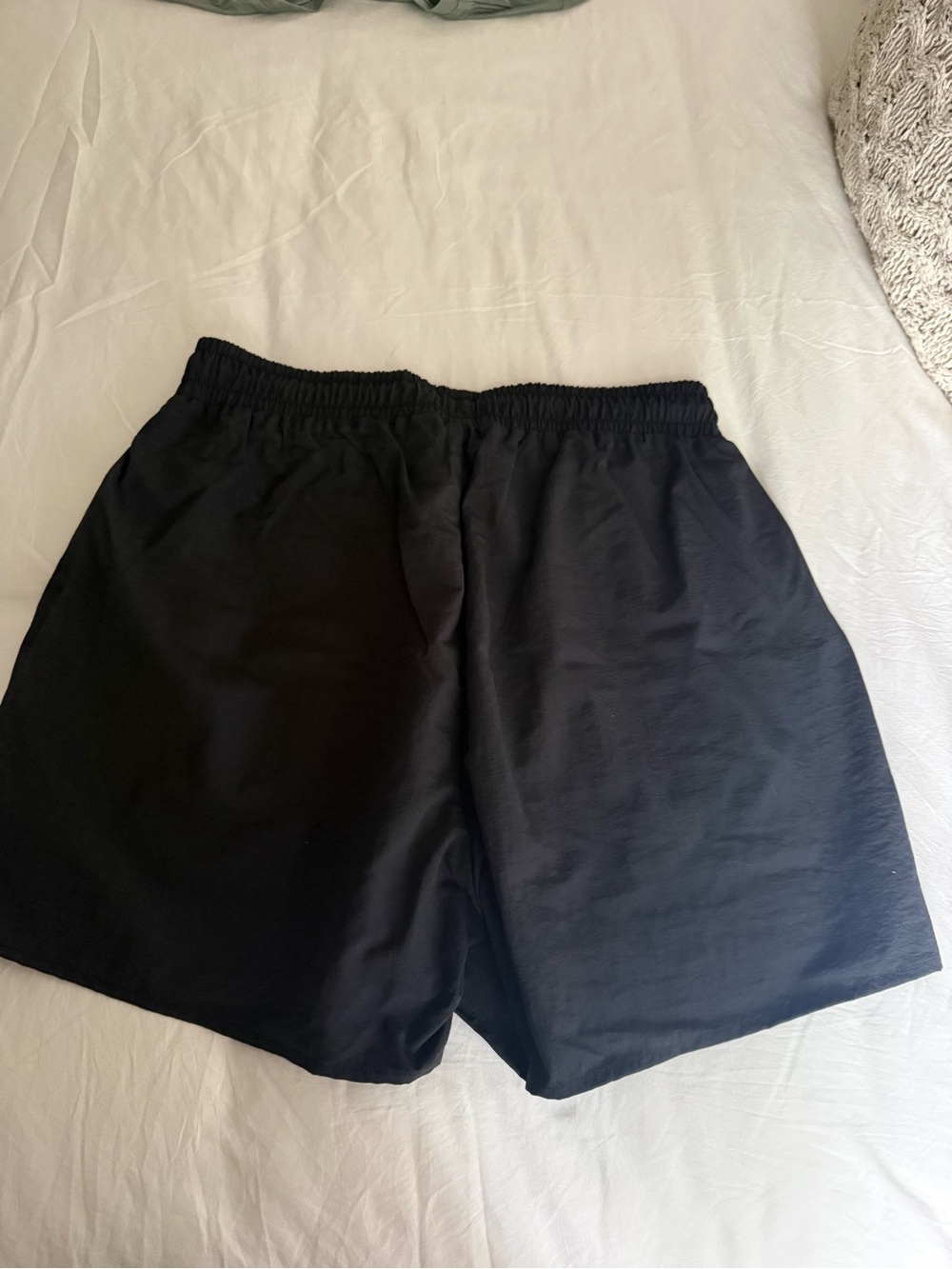 ALO Yoga Black Alumni Short - Tagged - Picture 3 of 4